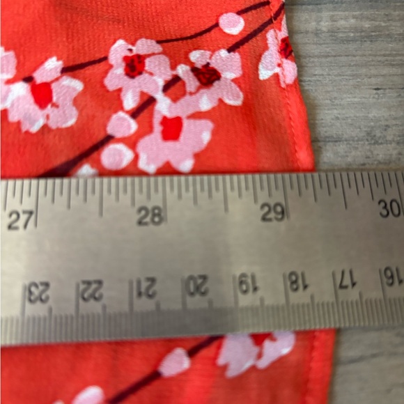 Cabi Split Flutter Sleeve Chiffon Cherry Blossom Blouse Size XXL - Picture 10 of 12